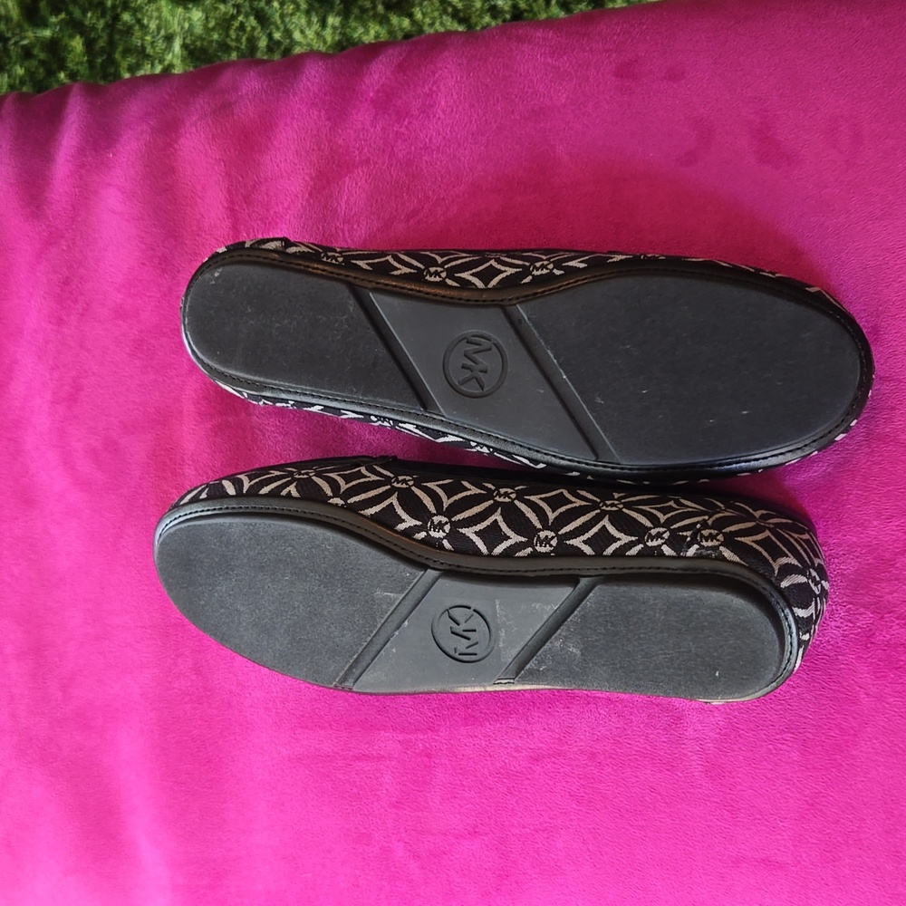 Sz 8 Michael KORS flats - Picture 4 of 4